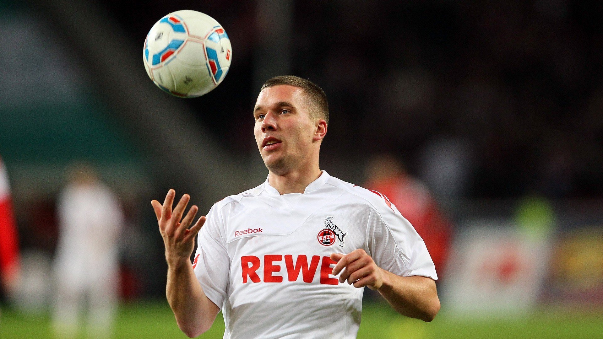 APEX英雄 新版本玩法受欢迎，apex英雄有哪些新英雄