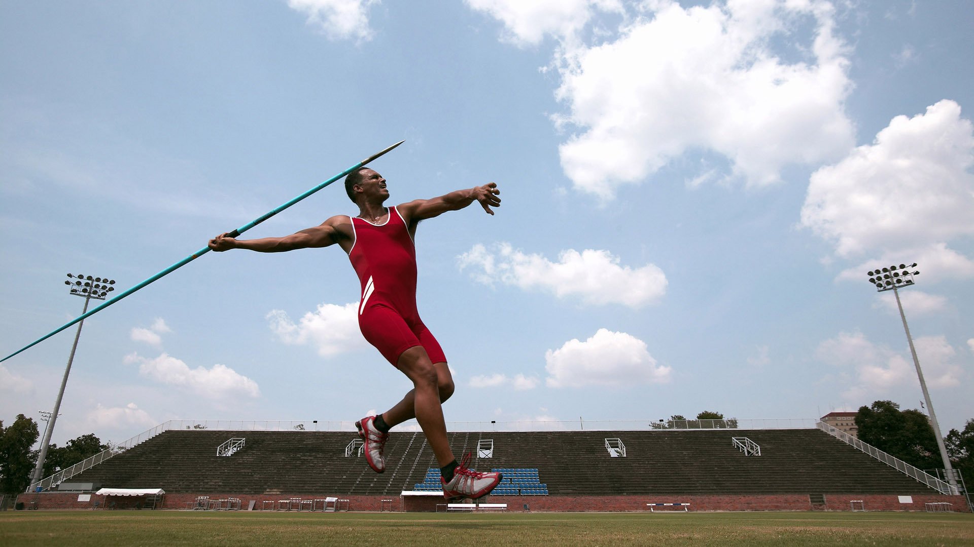 开云体育在线登入-“英超争冠战日趋激烈，榜首球队压力山大”，英超争冠形势